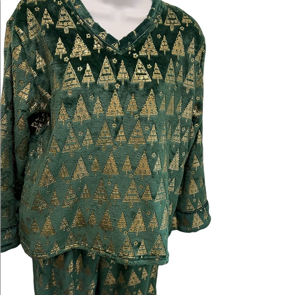 SOFT AND COZY CHRISTMAS TREE PAJAMAS  XS/S - Picture 3 of 16